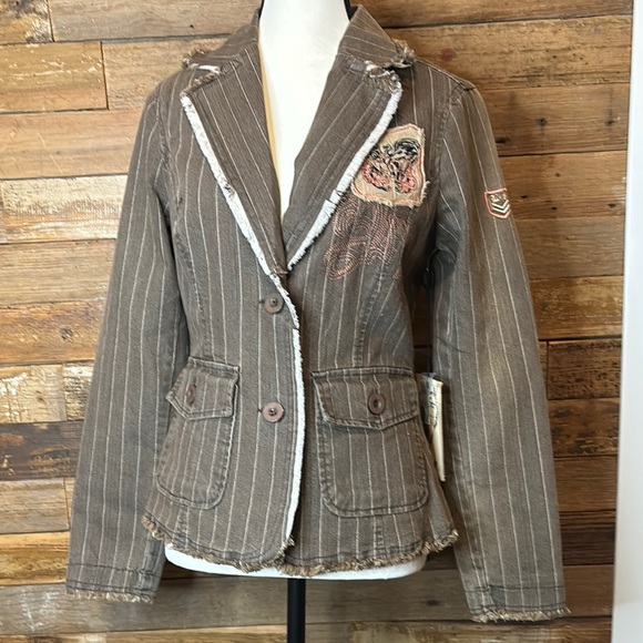 Unique Love Stitch Brown Striped Blazer with Embroidered Patch Hand Stitched - Picture 1 of 15